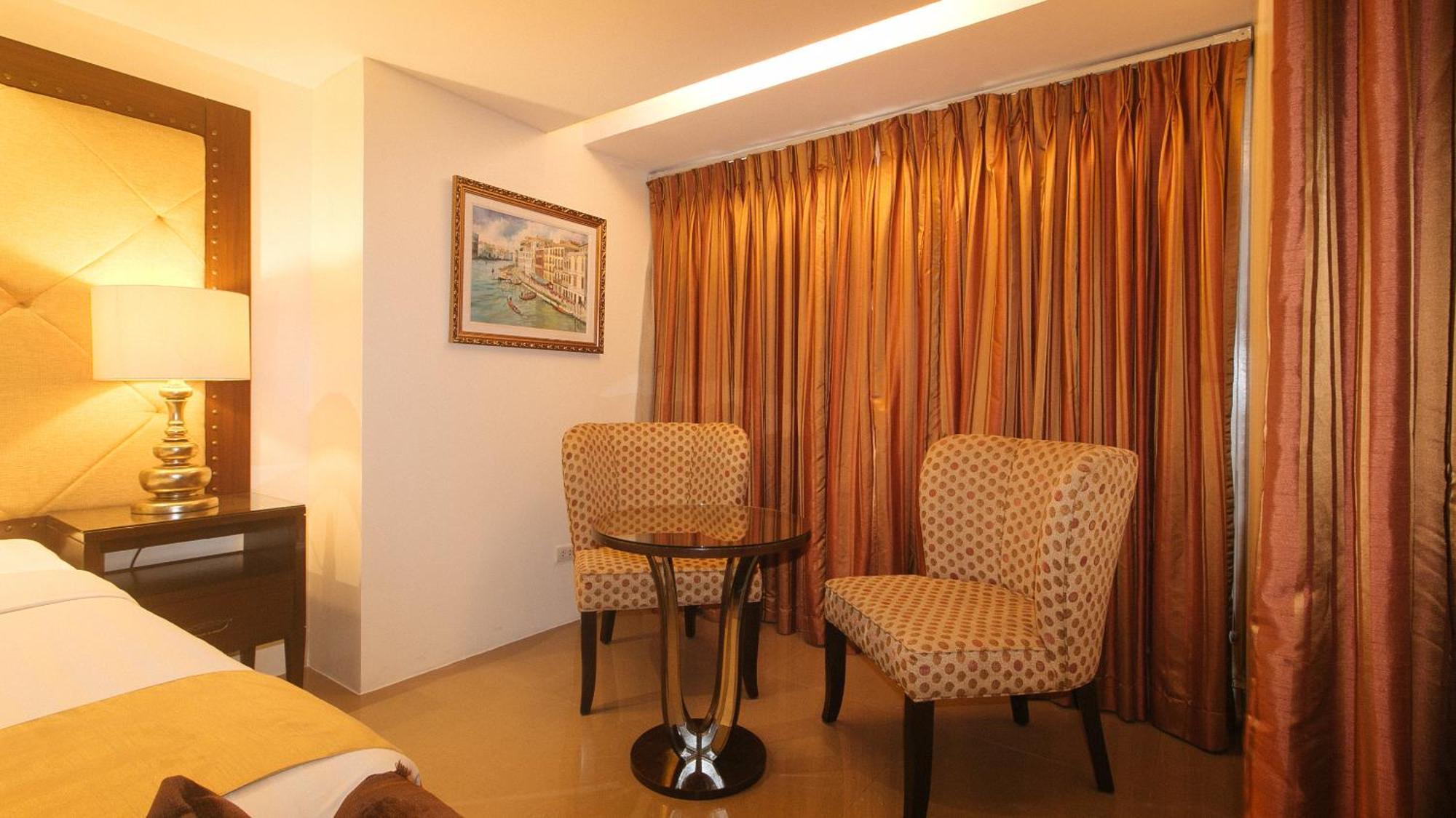 Torre Venezia Suites Quezón by Eksteriør bilde